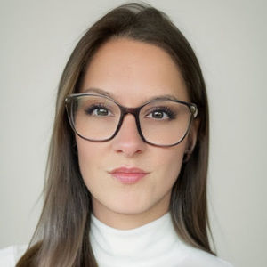 Meet your Posher, Aysa